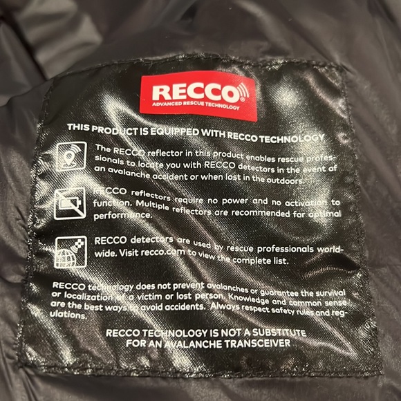 NEW🖤💚VARLEY Dorothy Snake Ski Jacket in Mono Boa size $600 sold out online - Picture 11 of 14